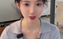 我半夜摸妺妺的奶C了她动漫